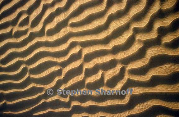 sand ripples 1 graphic